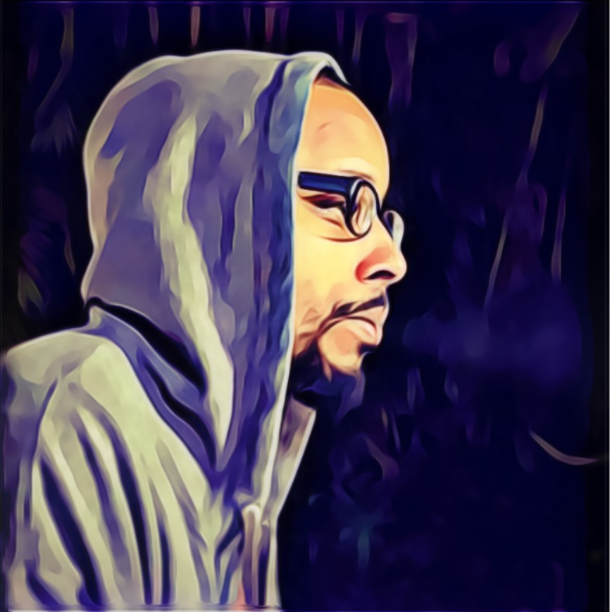 This image has an empty alt attribute; its file name is Me-1.jpg